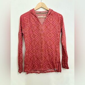 SOLD- SMARTWOOL Women’s Merino 150 Pattern Coral Small